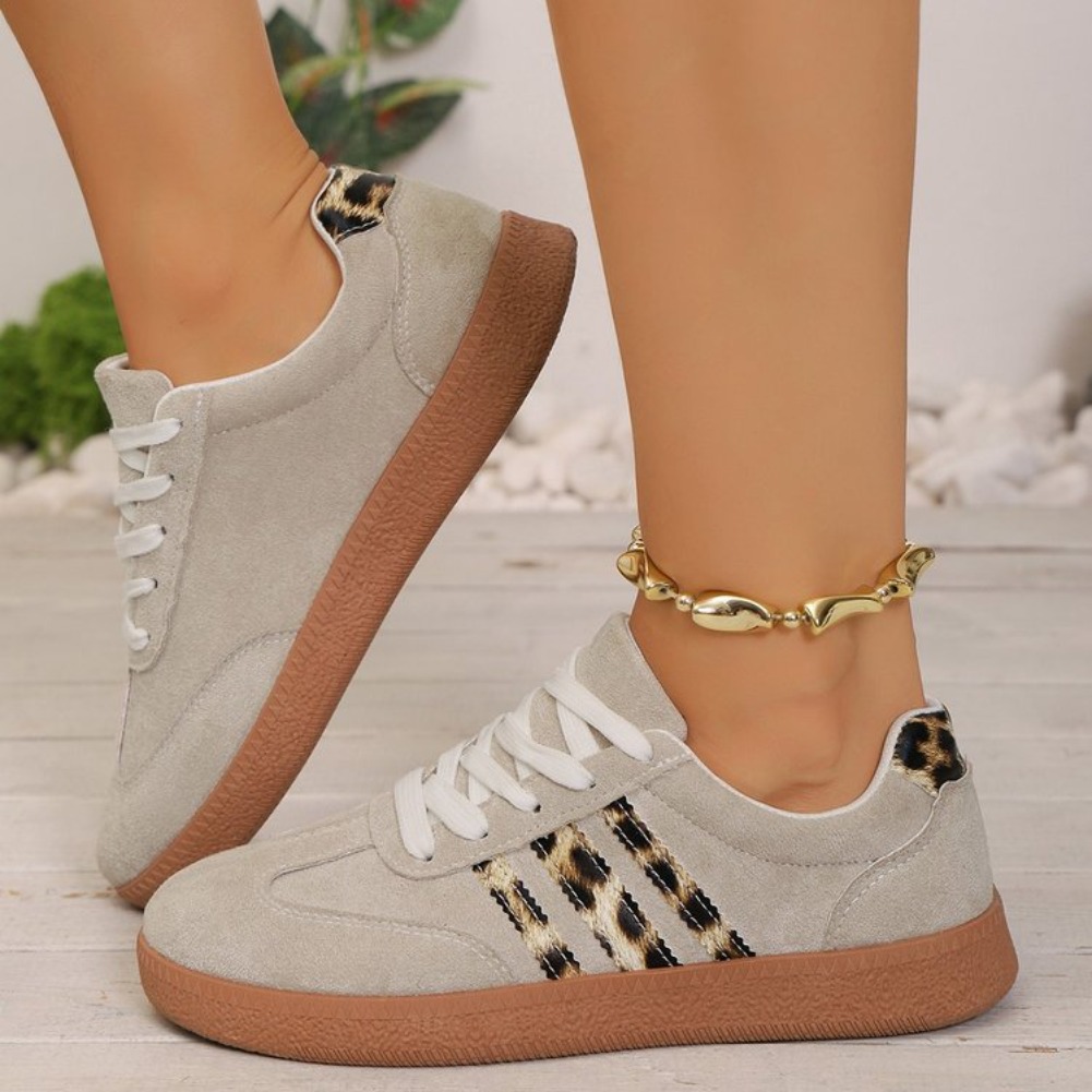2026 New Women Sneakers Brand  - огляд і ціна Guipure Lace Panel