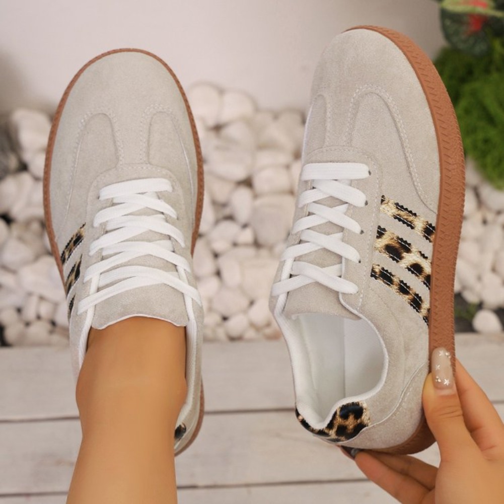 2026 New Women Sneakers Brand  - огляд і ціна Guipure Lace Panel