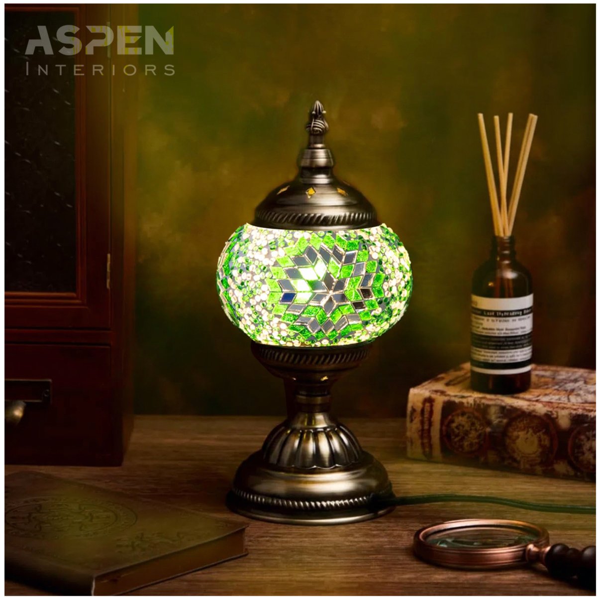 DIY Colored Glass Mosaic Table - огляд і ціна Craft Embellishments
